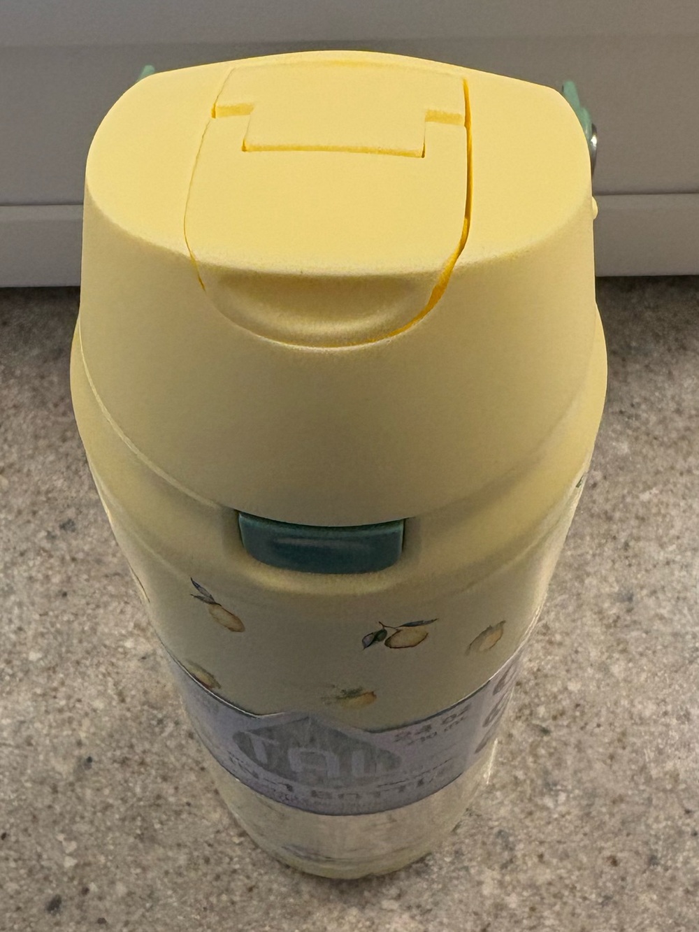 Water bottle - Picture 3 of 7